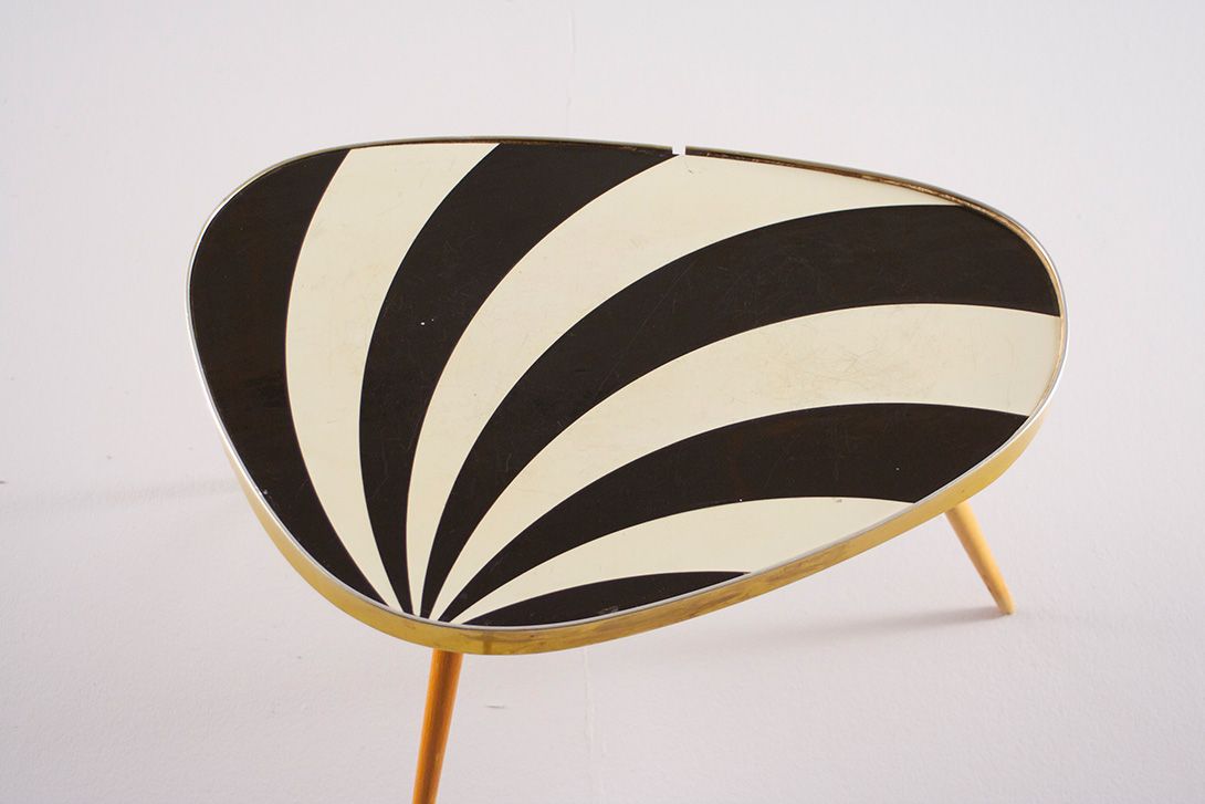 Foto Small Kidney Side Table Zebra GDR 1967 h32x47