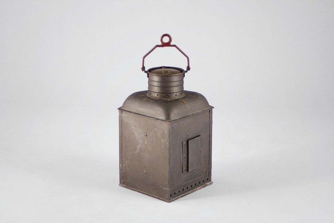 Foto Antique Nautic Metal Lantern h64