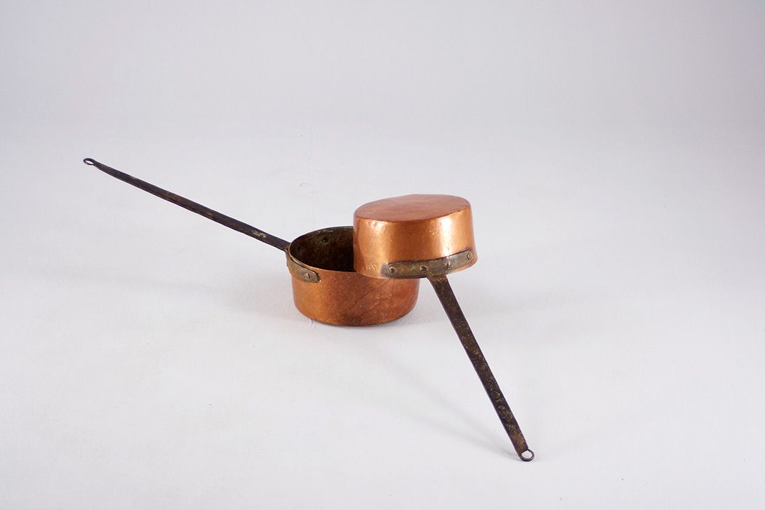 Foto Pair of Copper Pots with Long Handles l60 Potsdam 1900