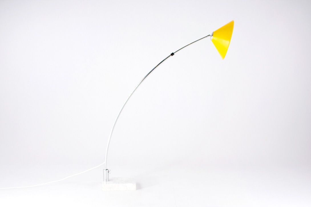 Foto Yellow Metal Floor Arclamp Marble Base 1968 h163 A1