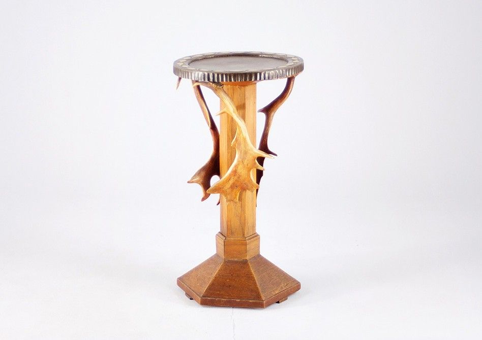 Foto Side Table Horns with Metal Top h76x40