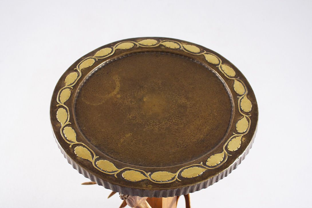 Foto Side Table Horns with Metal Top h76x40