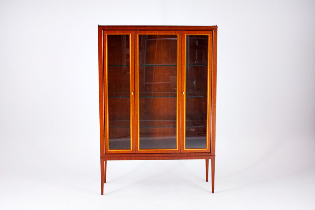 Foto Cherry Wood Glass Cabinet Deutsche Werkstätten 1920 h170x115x42