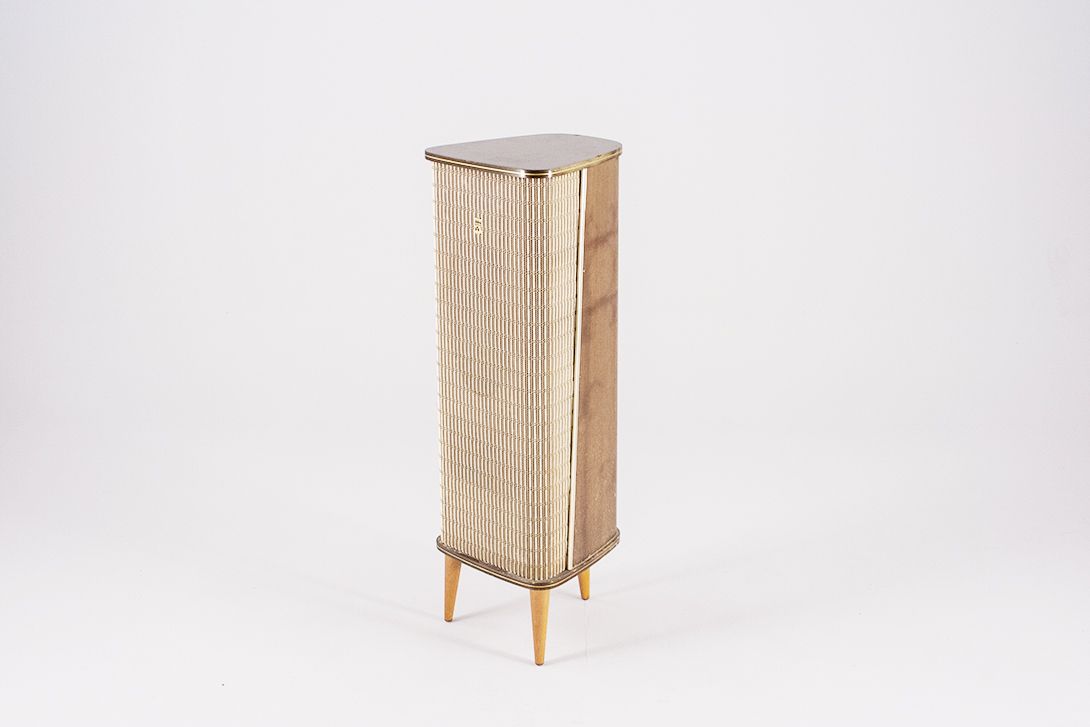 Foto Grundig Loudspeakers on Stands 1954