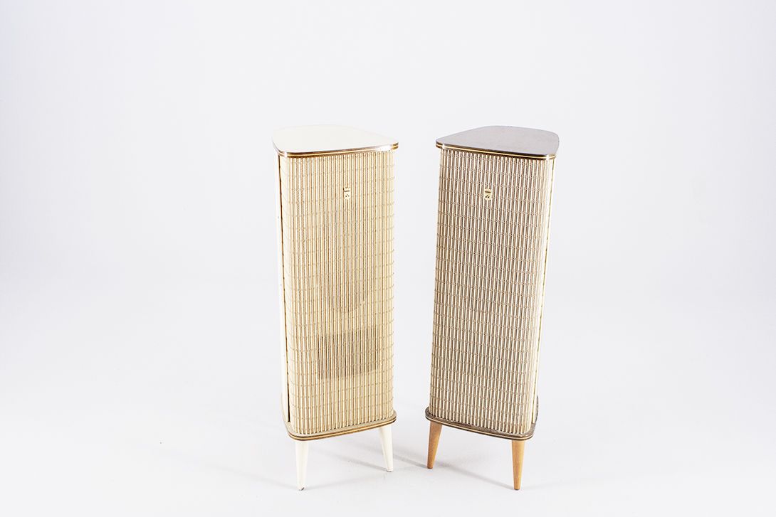 Foto Grundig Loudspeakers on Stands 1953 h80x26