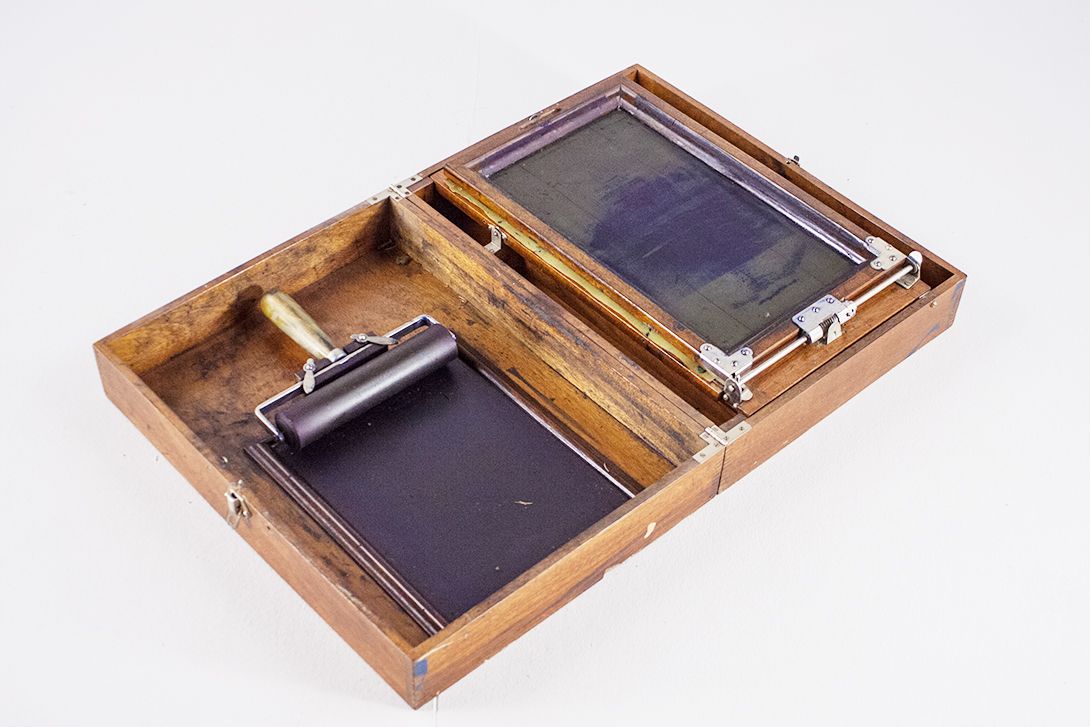 Foto Nip Roll Duplicator in a Box 1940