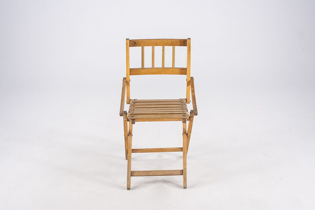Foto Simple Wooden Children&#8217;s Folding Chair h60x35