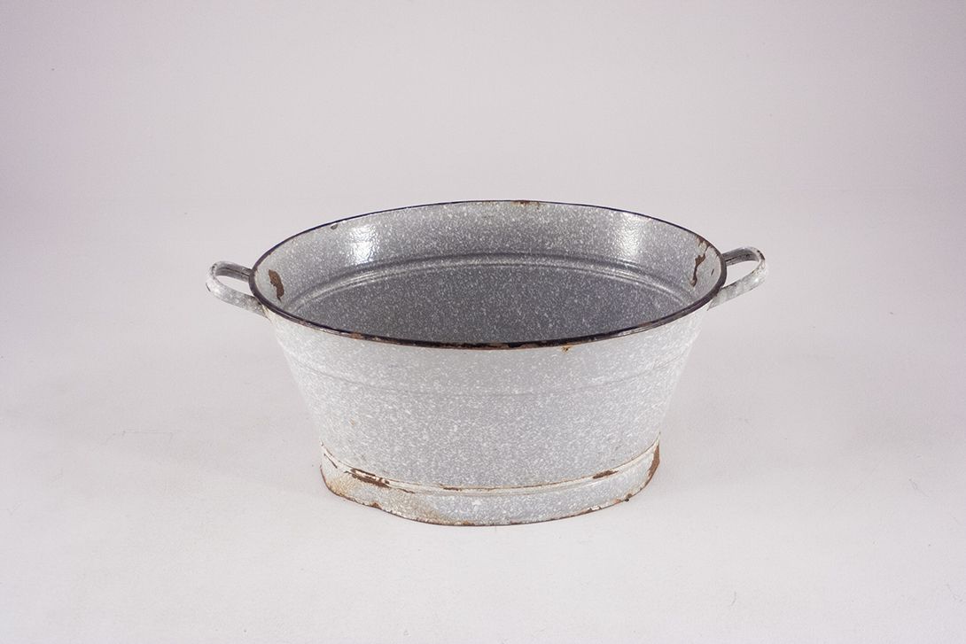 Foto Grey Enamel Tin Tub, Germany 1951 h30x47x60
