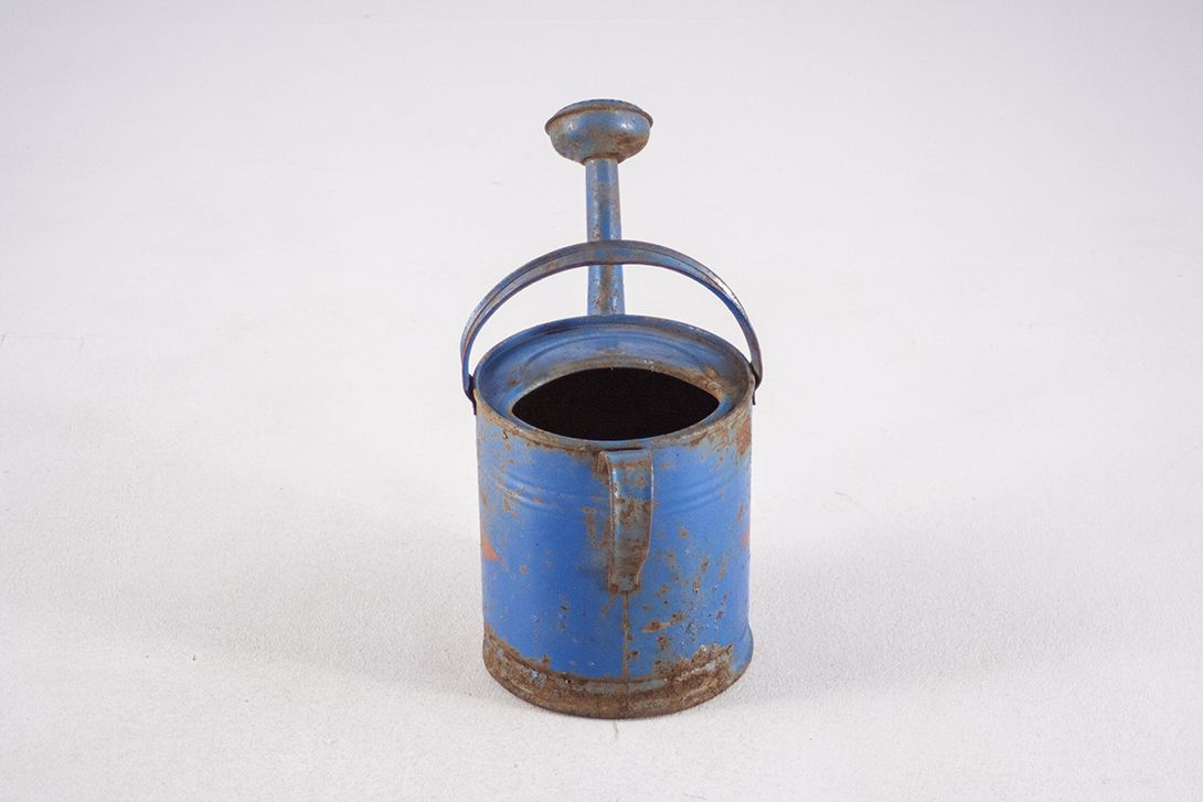 Foto Shiny Blue Watering Can, Metal