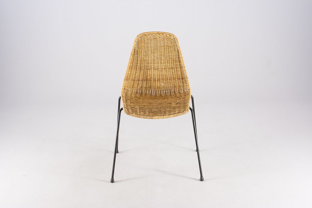 Foto Basket Chair with Metal Legs