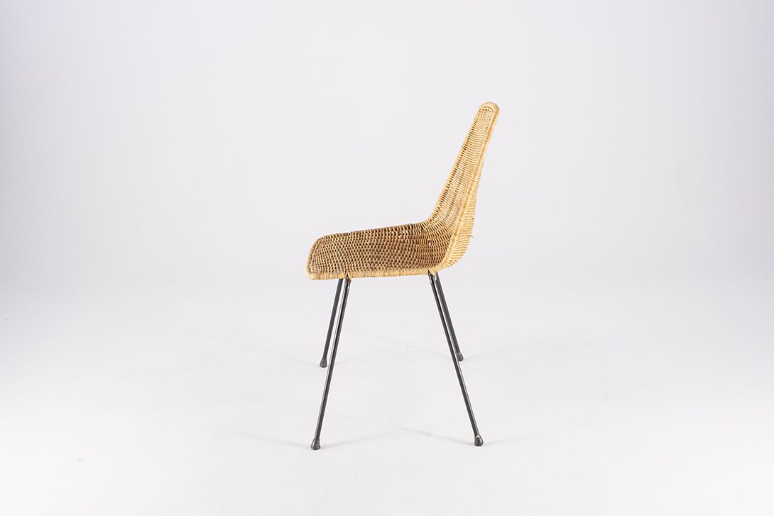 Foto Basket Chair with Metal Legs