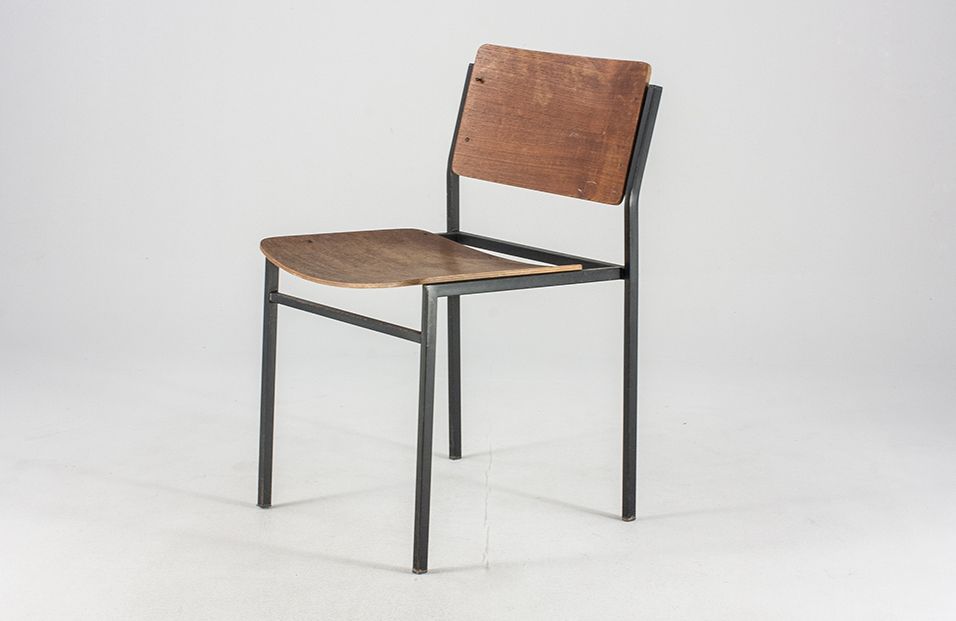 Foto Rough Dutch Dark Brown Simple Wooden Chair with Black Metal Frame 1965