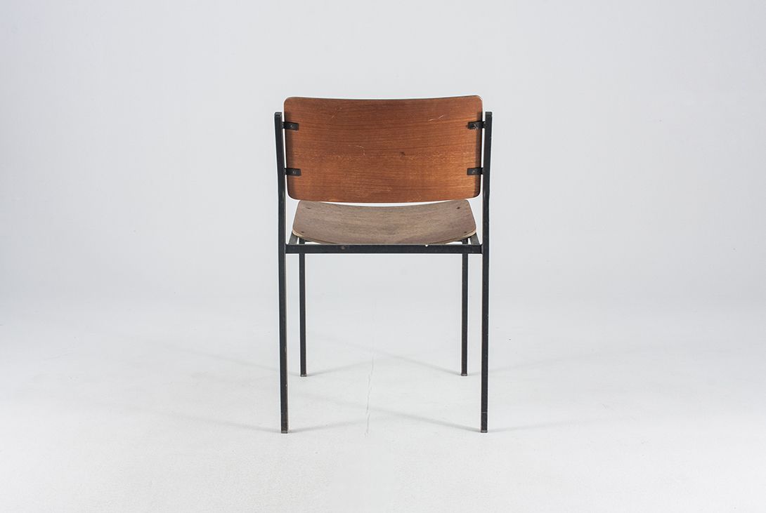 Foto Rough Dutch Dark Brown Simple Wooden Chair with Black Metal Frame 1965