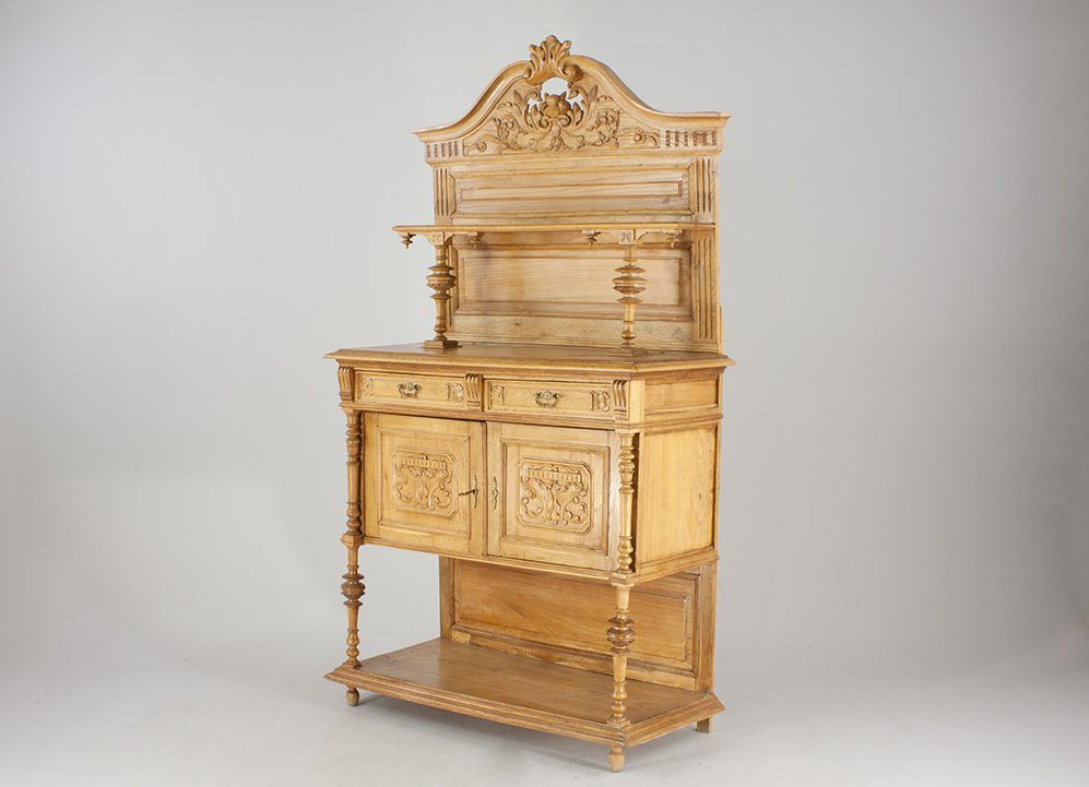 Foto Walnut Cupboard Rhineland 1860 *N