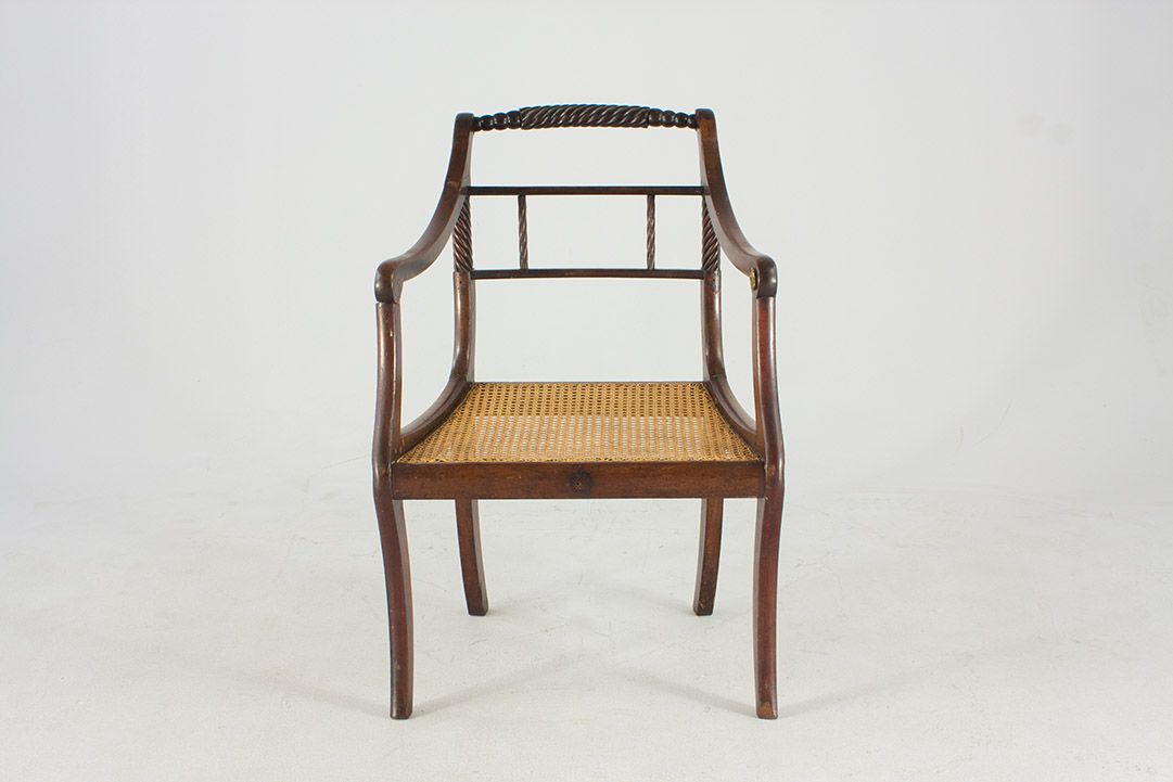 Foto Empire Wooden Armchair 1845