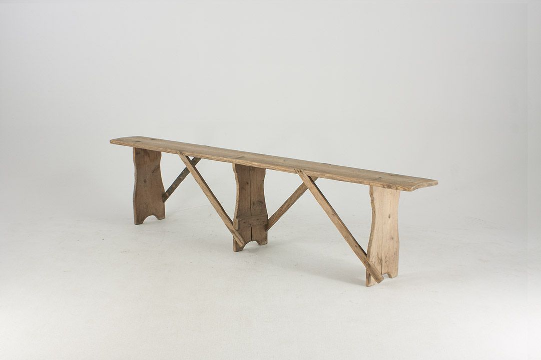 Foto Countrified Wooden Beer Garden Bench 1890