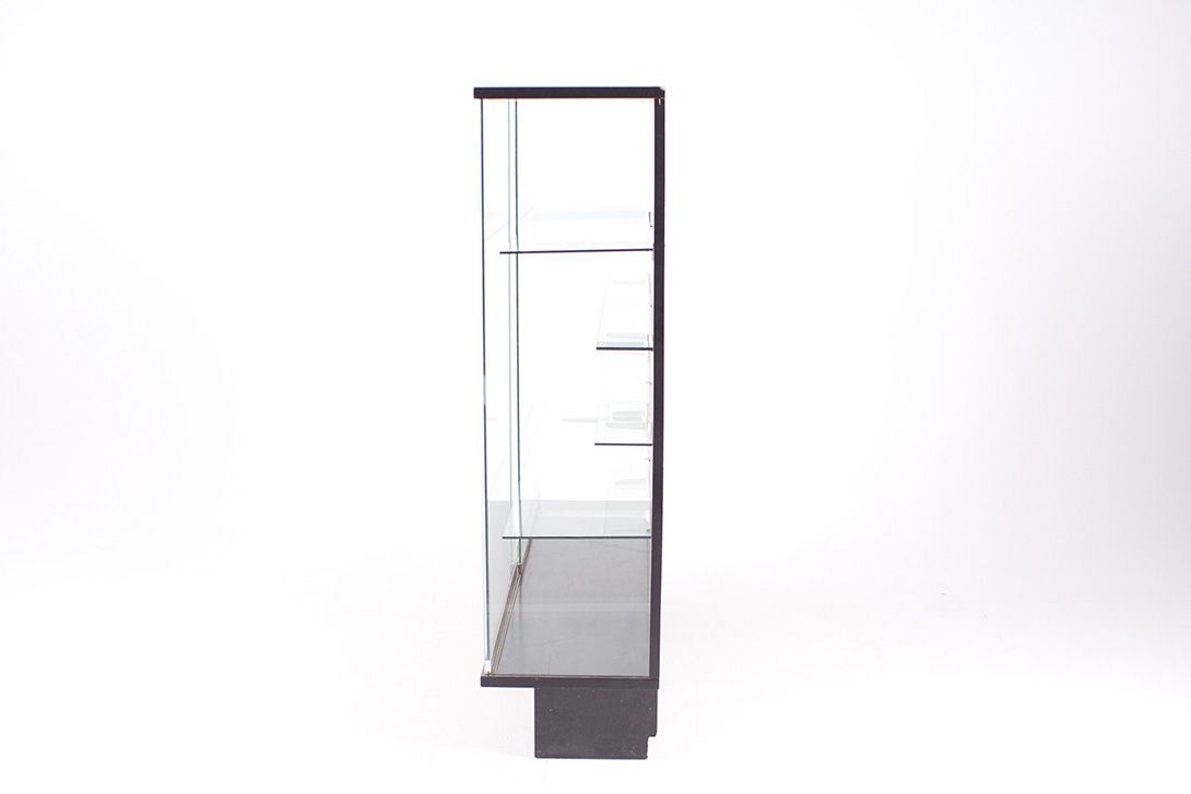 Foto Bauhaus Ebony Cabinet With Glass Front