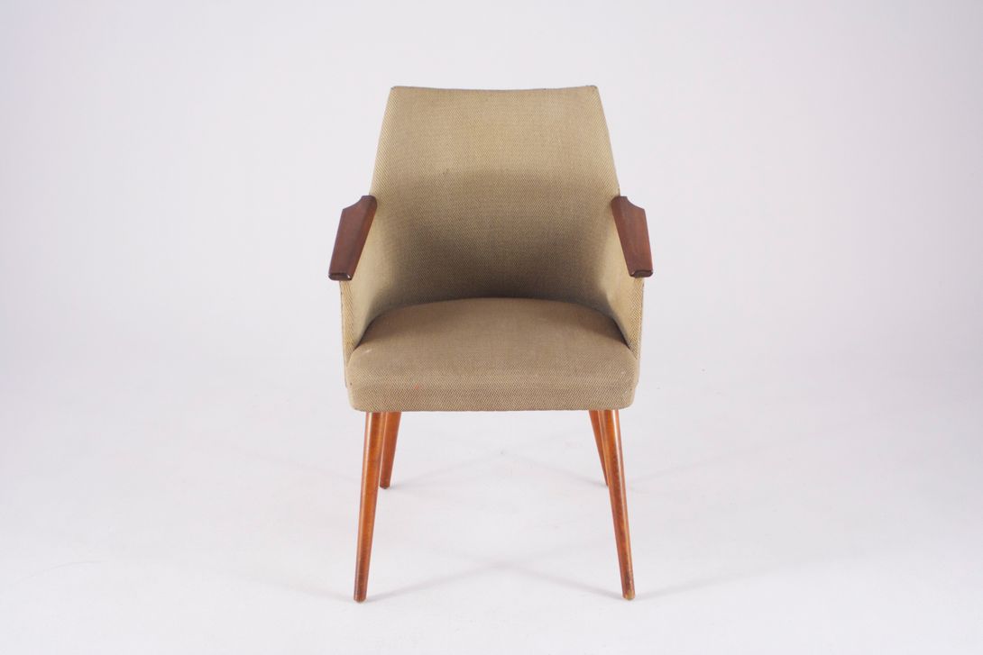Foto Armchair Beige Upholstery with Wooden Armrests 1957