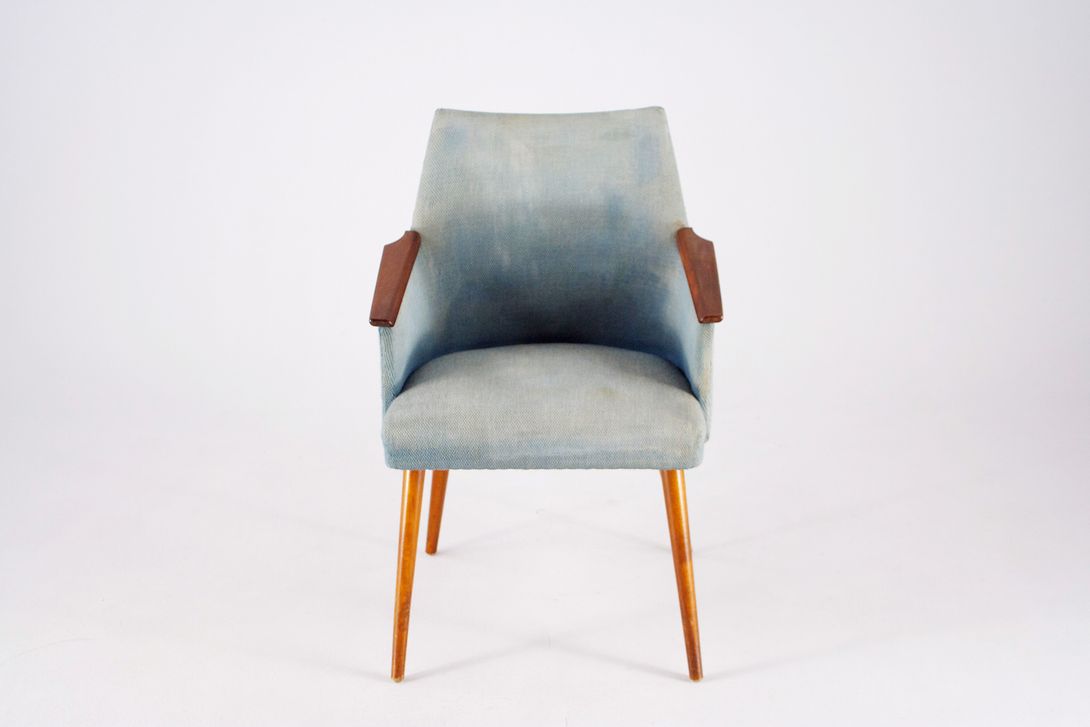 Foto Armchair with Wooden Armrest 1953