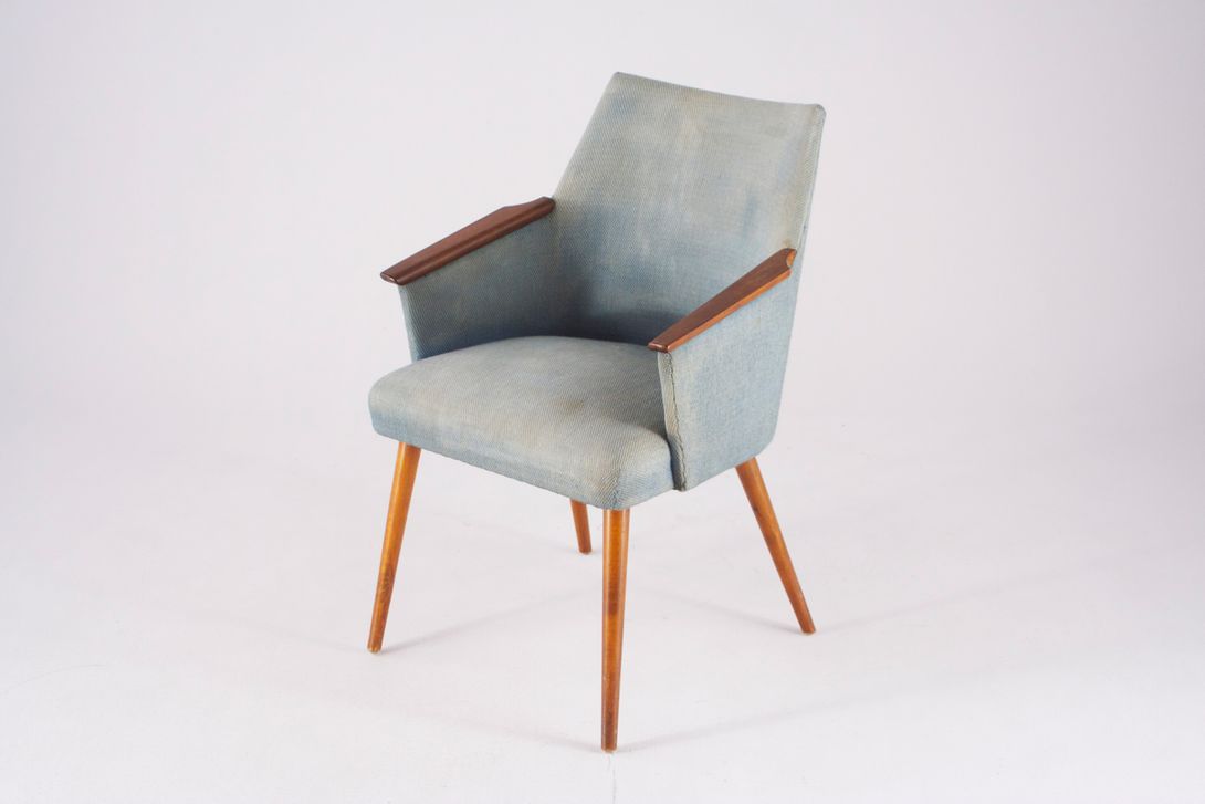 Foto Armchair with Wooden Armrest 1953
