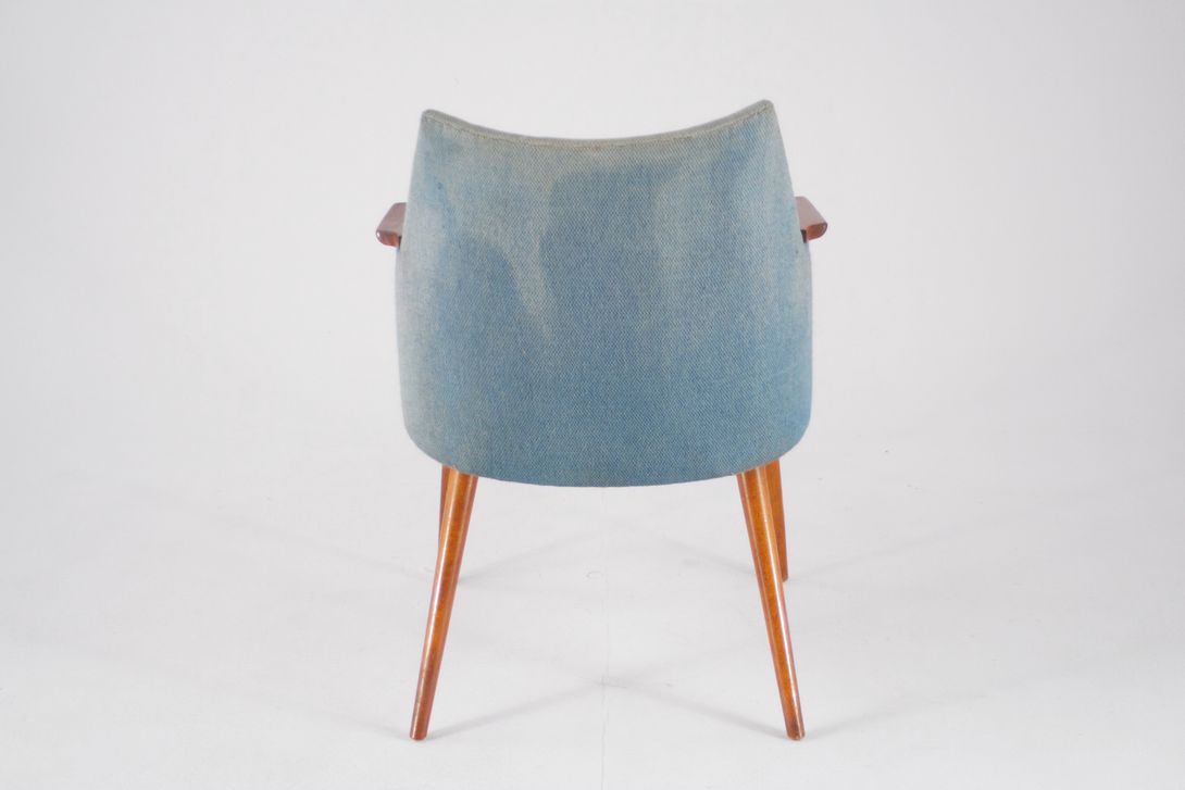 Foto Armchair with Wooden Armrest 1953