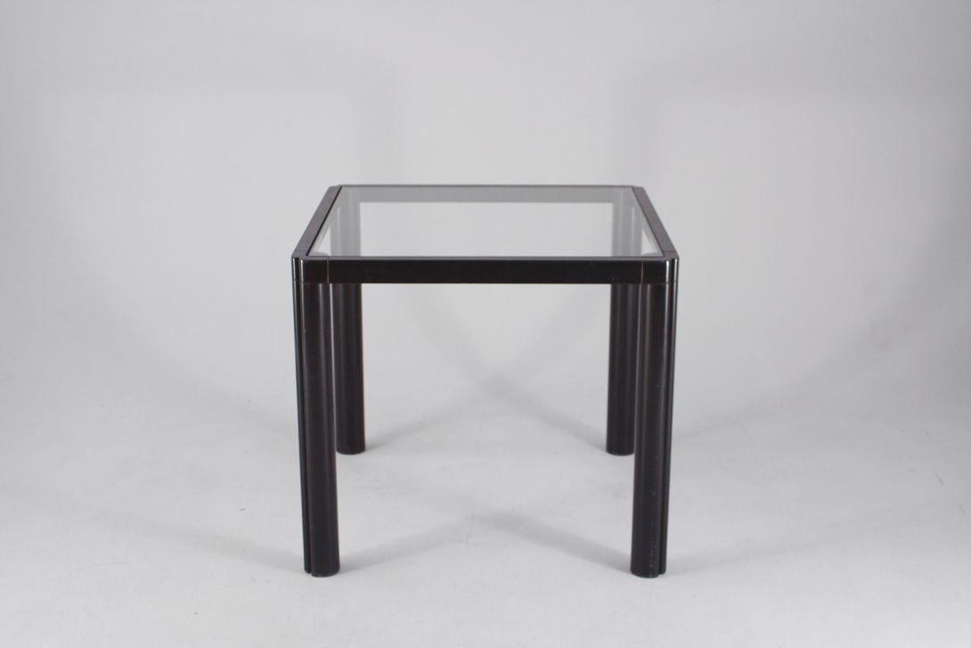 Foto Dining Table Black Frame Glass Surface h71x80x80 *