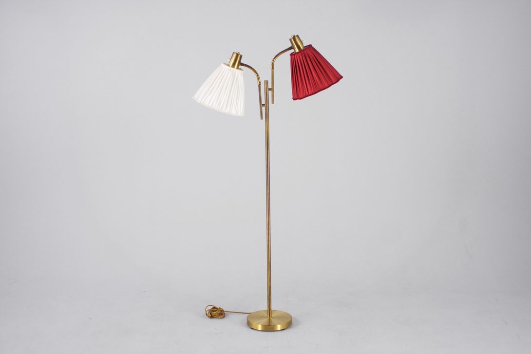 Foto Floor Lamp with Red And White Shade h145 G1+
