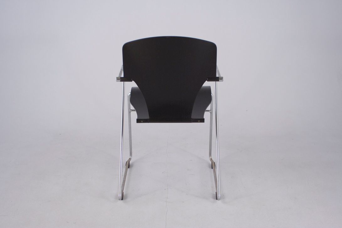Foto Black Chair With Chrome Frame, Arne Jacobsen Style *
