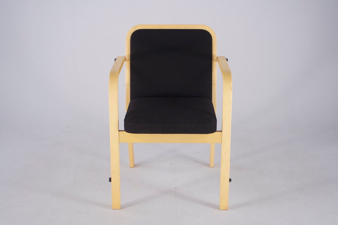 Foto Black Chair, Bent Wood *