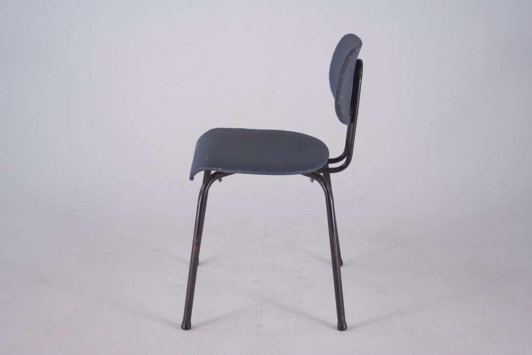 Foto Mid-Century Tubular-Steel Chair, Blue Upholstery