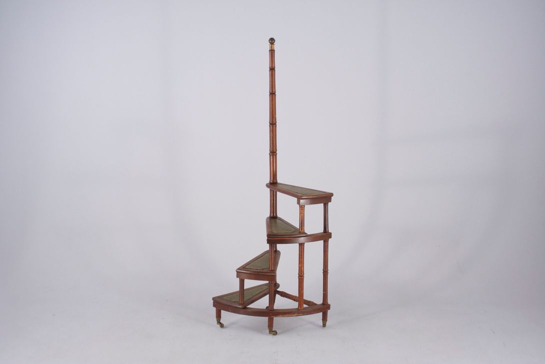 Foto Library Ladder With Green Steps h159x50x50