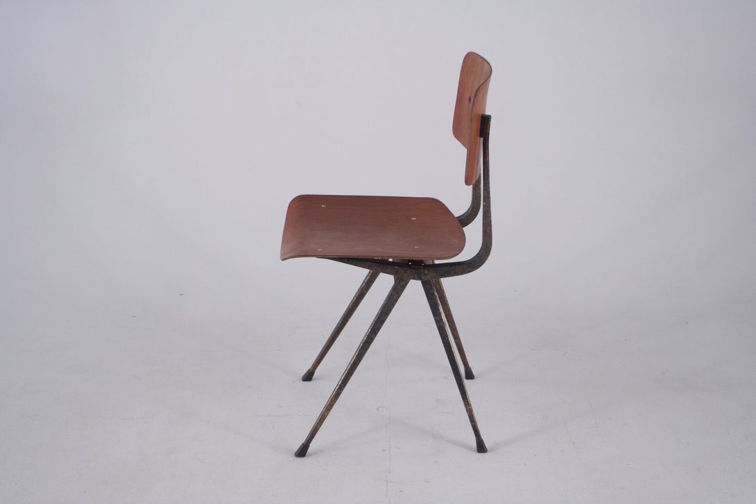 Foto Dark Brown Kramer Result Chair by Ahrend de Circle, 1965 *