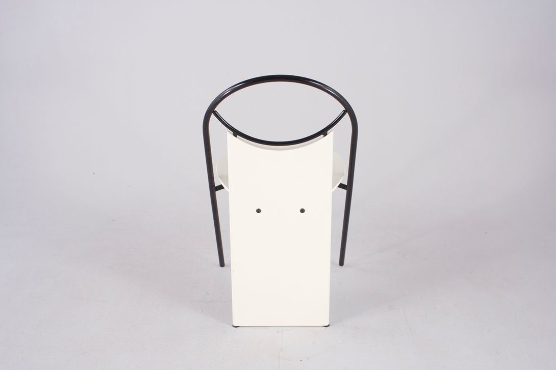 Foto Sober and  Geometric Black and White Chair in Memphis Style, Italy 1983