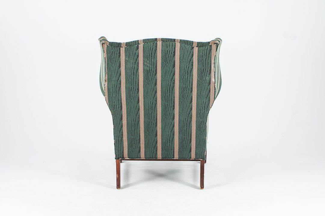 Foto American Embassy Armchair