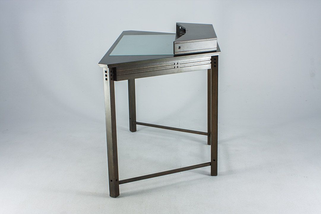 Foto 80s Desk, Trapeze-Shaped, Glass Board