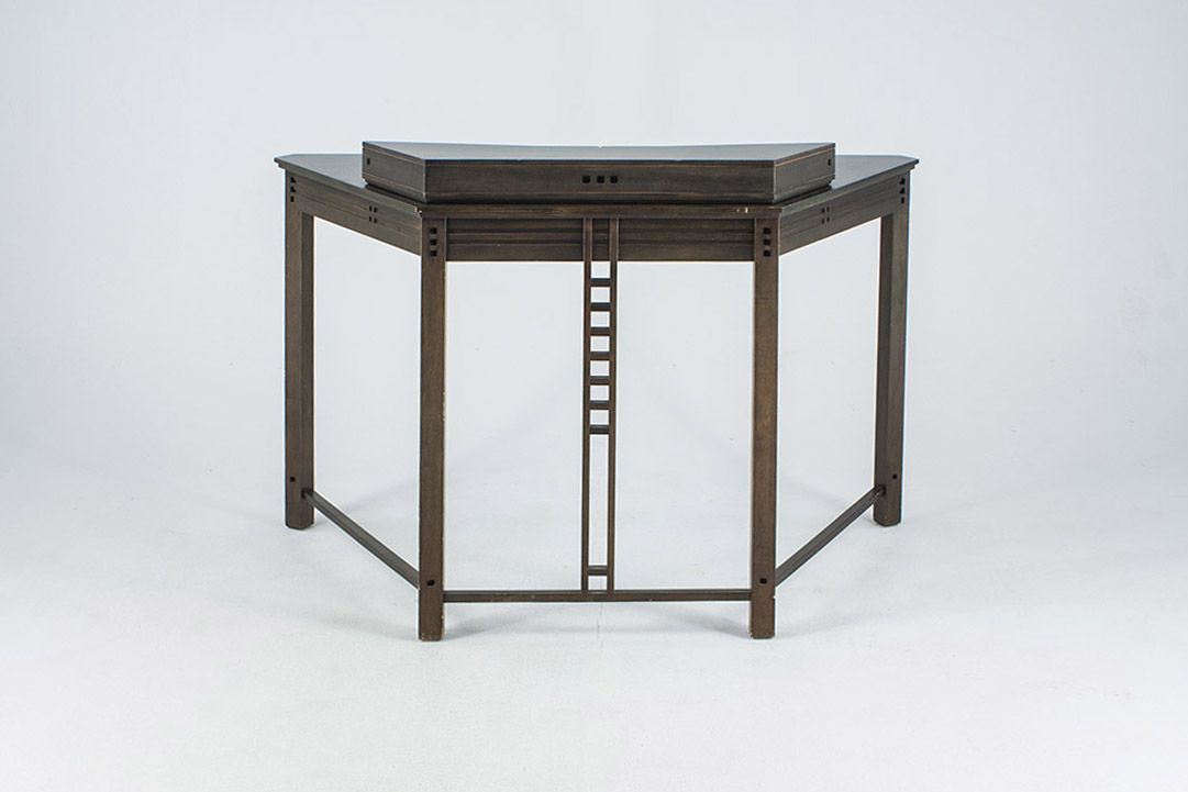 Foto 80s Desk, Trapeze-Shaped, Glass Board