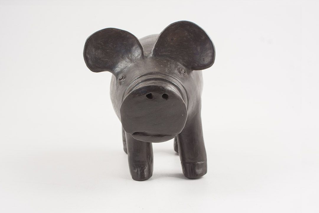 Foto Black Pig Sculpture