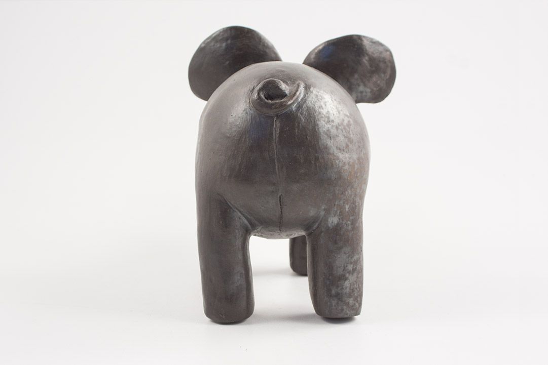 Foto Black Pig Sculpture