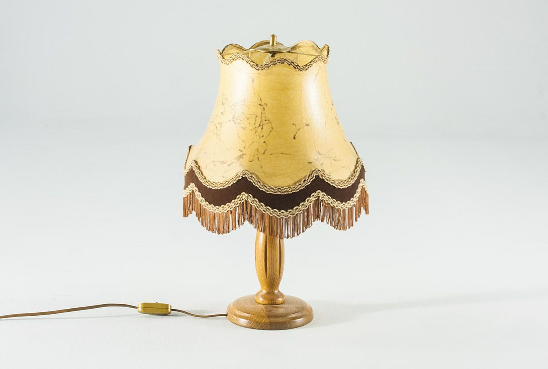 Foto Table Lamp with Fringed Shade h50
