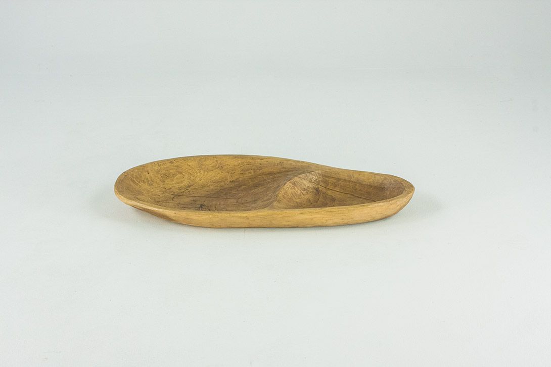 Foto African Carved Wooden Shell h6x74x35