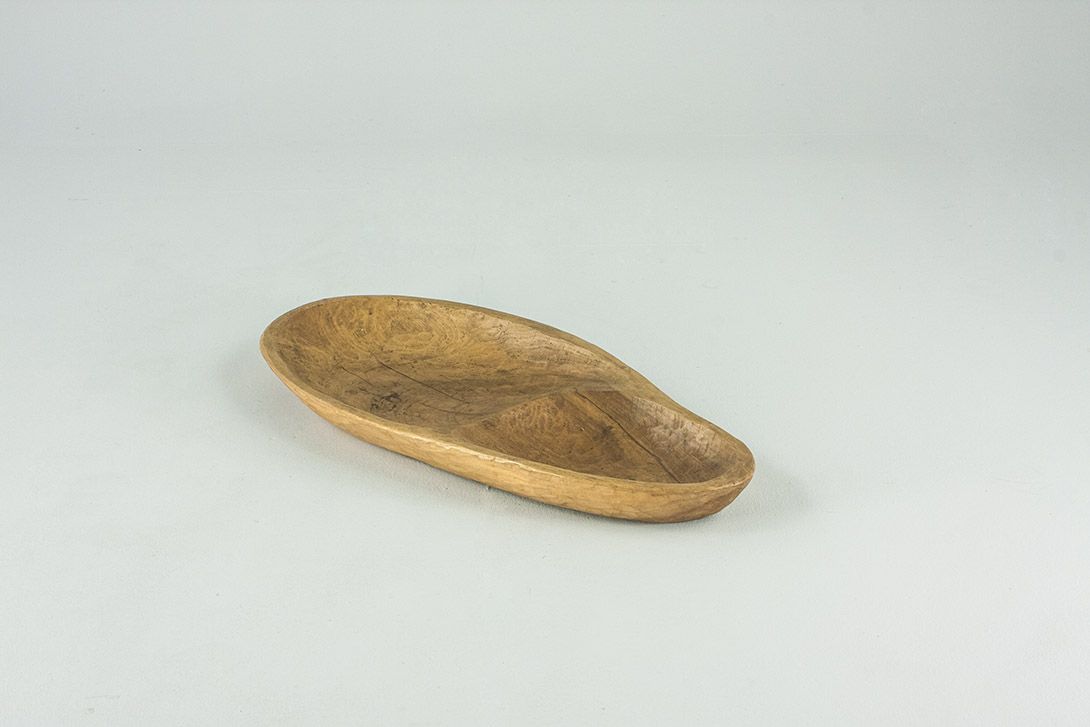 Foto African Carved Wooden Shell h6x74x35