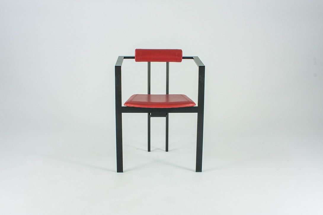 Foto New Wave Chair with Stair Detail