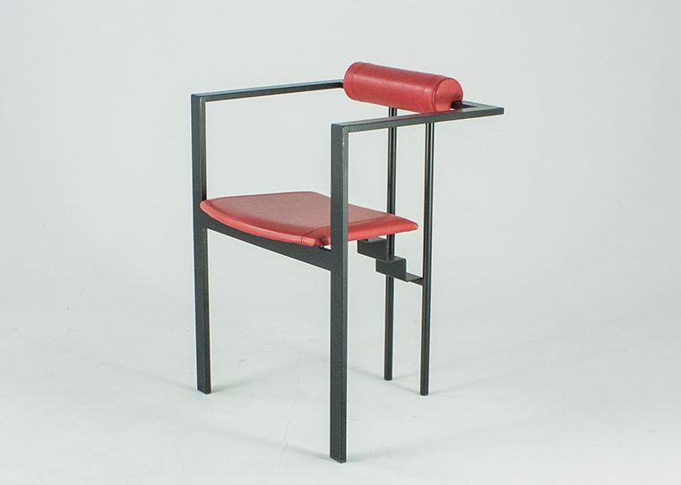 Foto New Wave Chair with Stair Detail