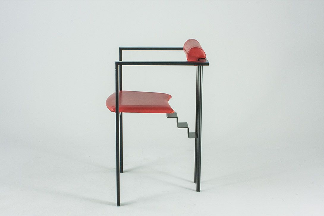 Foto New Wave Chair with Stair Detail