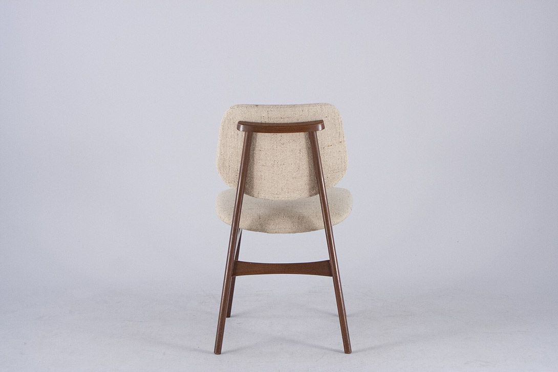 Foto Danish Cedar Chair with Beige Upholstery 1959