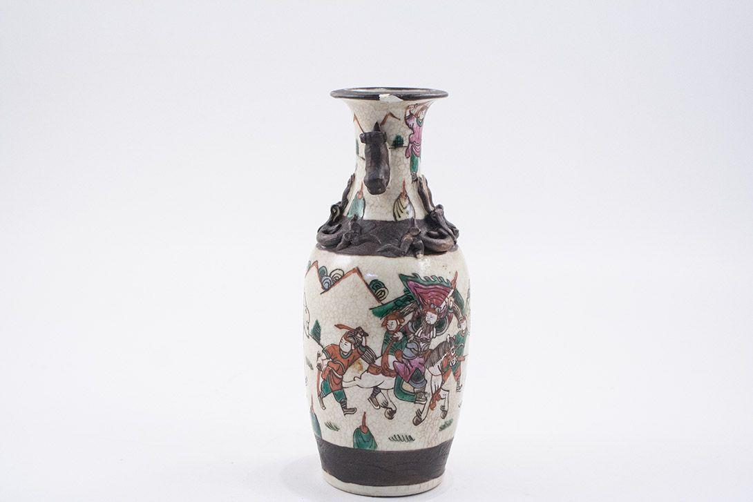 Foto Chinese Vase with Fight Scene Image