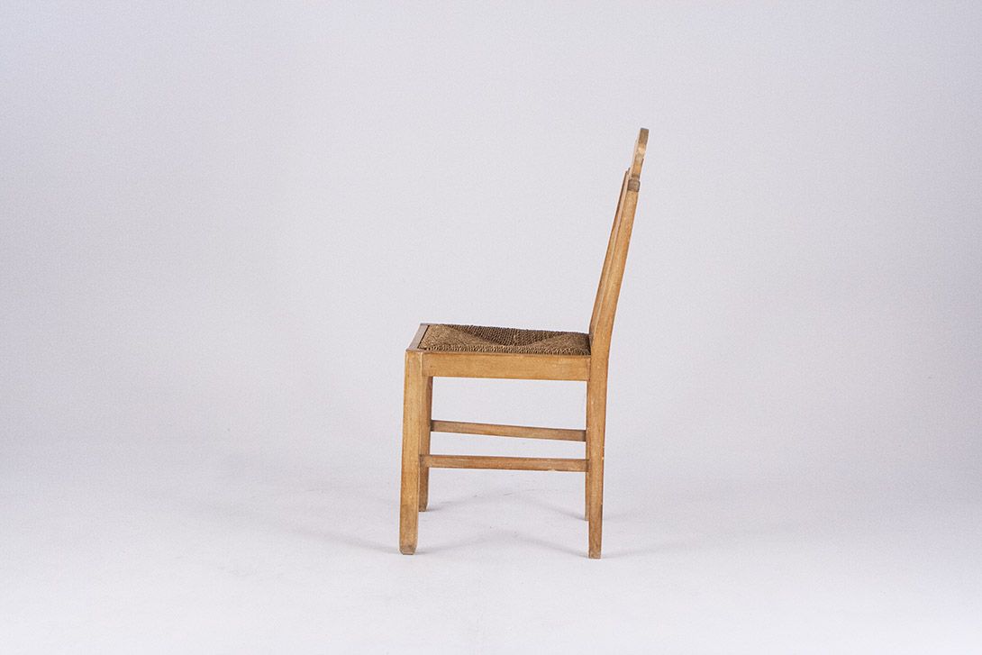 Foto Rustic Kitchen Chair with Basket Seat
