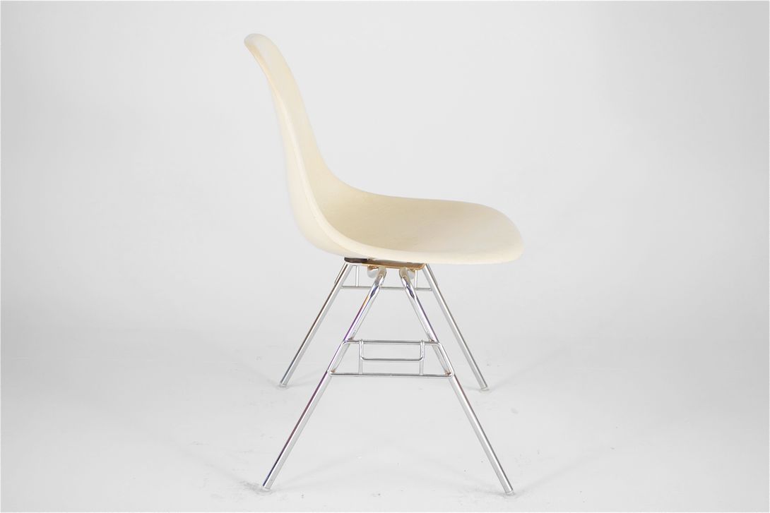 Foto Side Chair Offwhite  (Stacking Base)