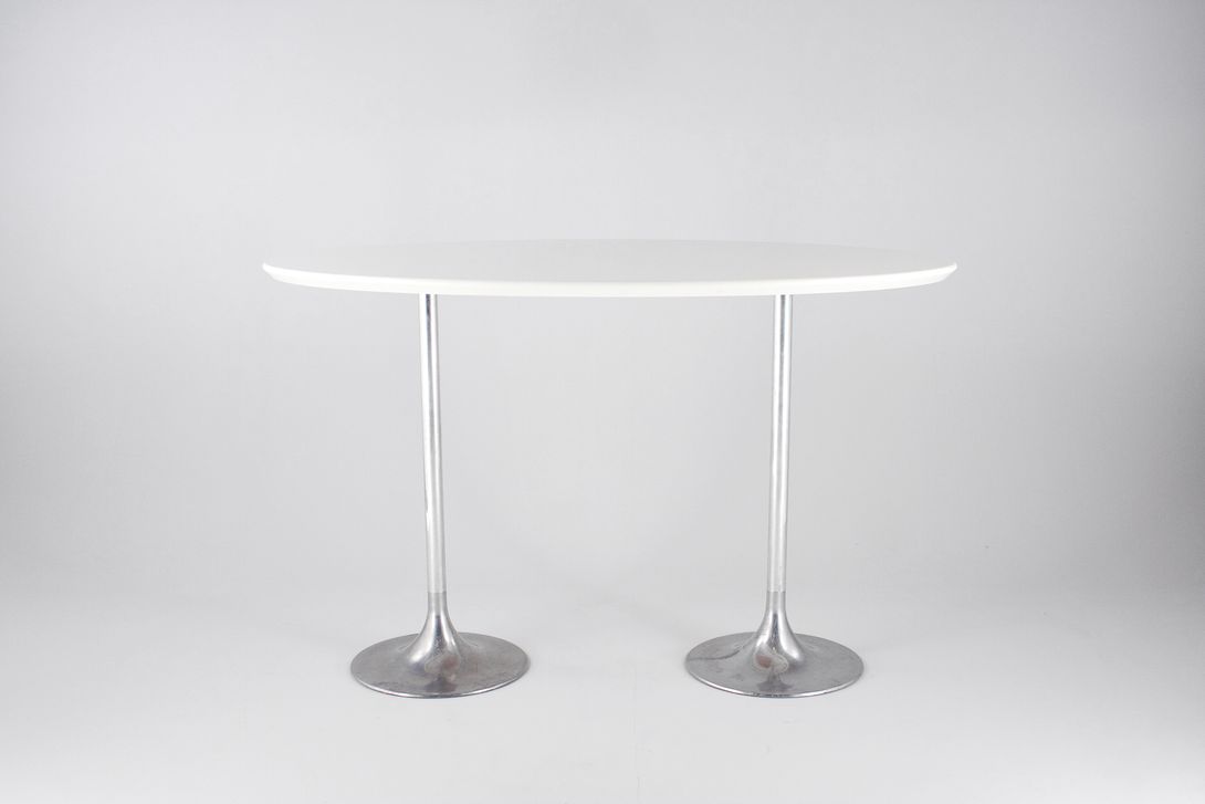 Foto Big Oval Modular Table Trumpet h110x175x100