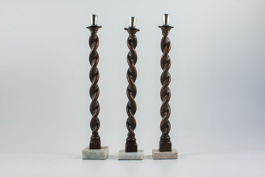 Foto Wooden Spiral Candleholder
